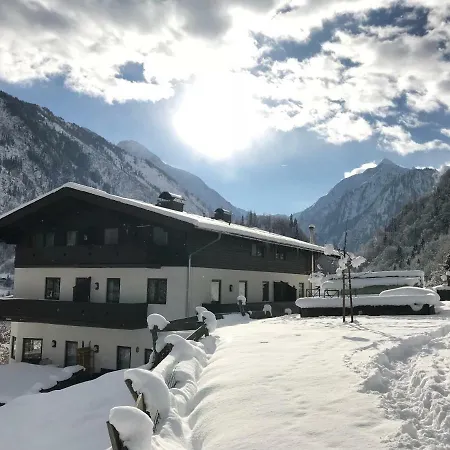 Wilky's Garden Apartmán *